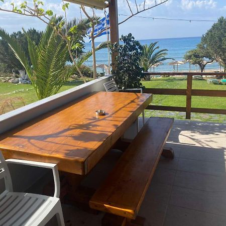 Houmas Apartments Yialos المظهر الخارجي الصورة